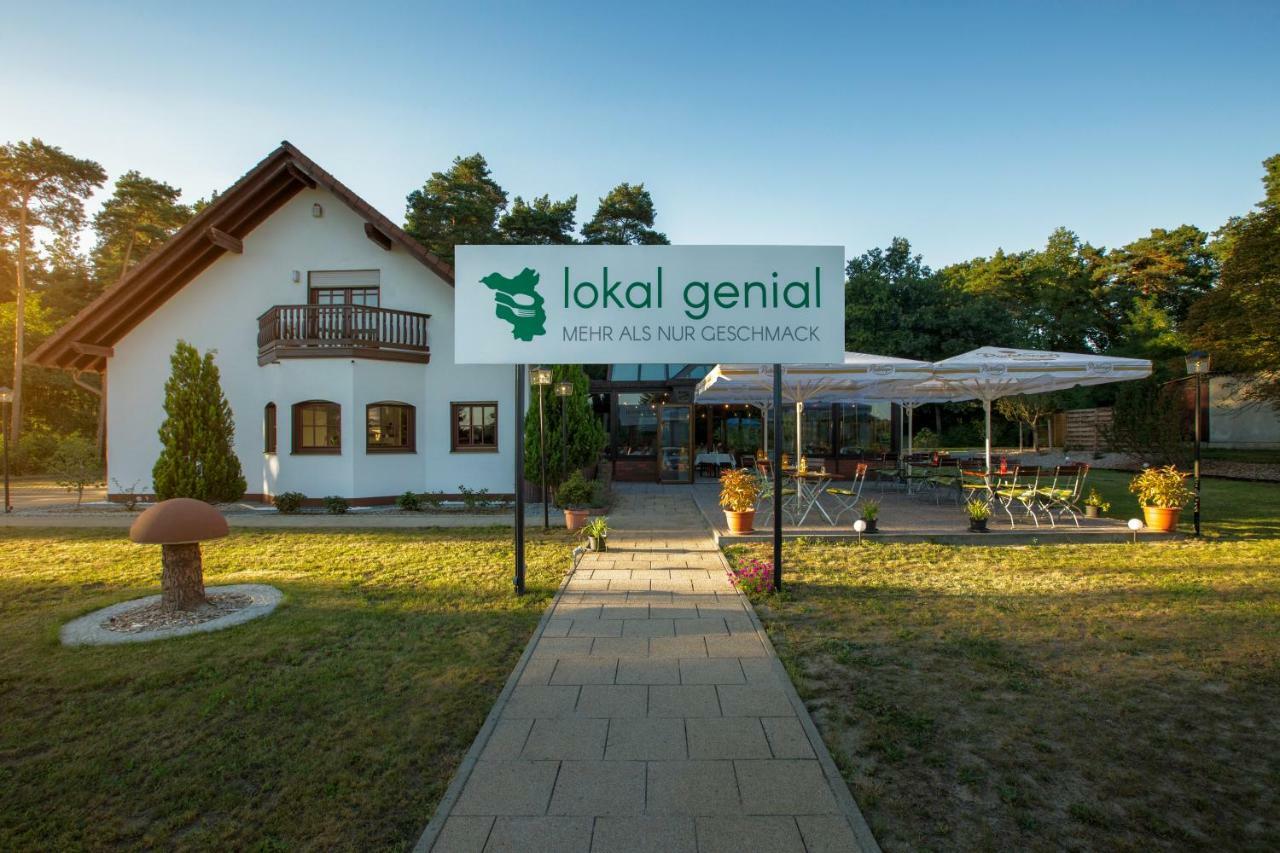 Lokal Genial Pension & Restaurant Beelitz Dış mekan fotoğraf