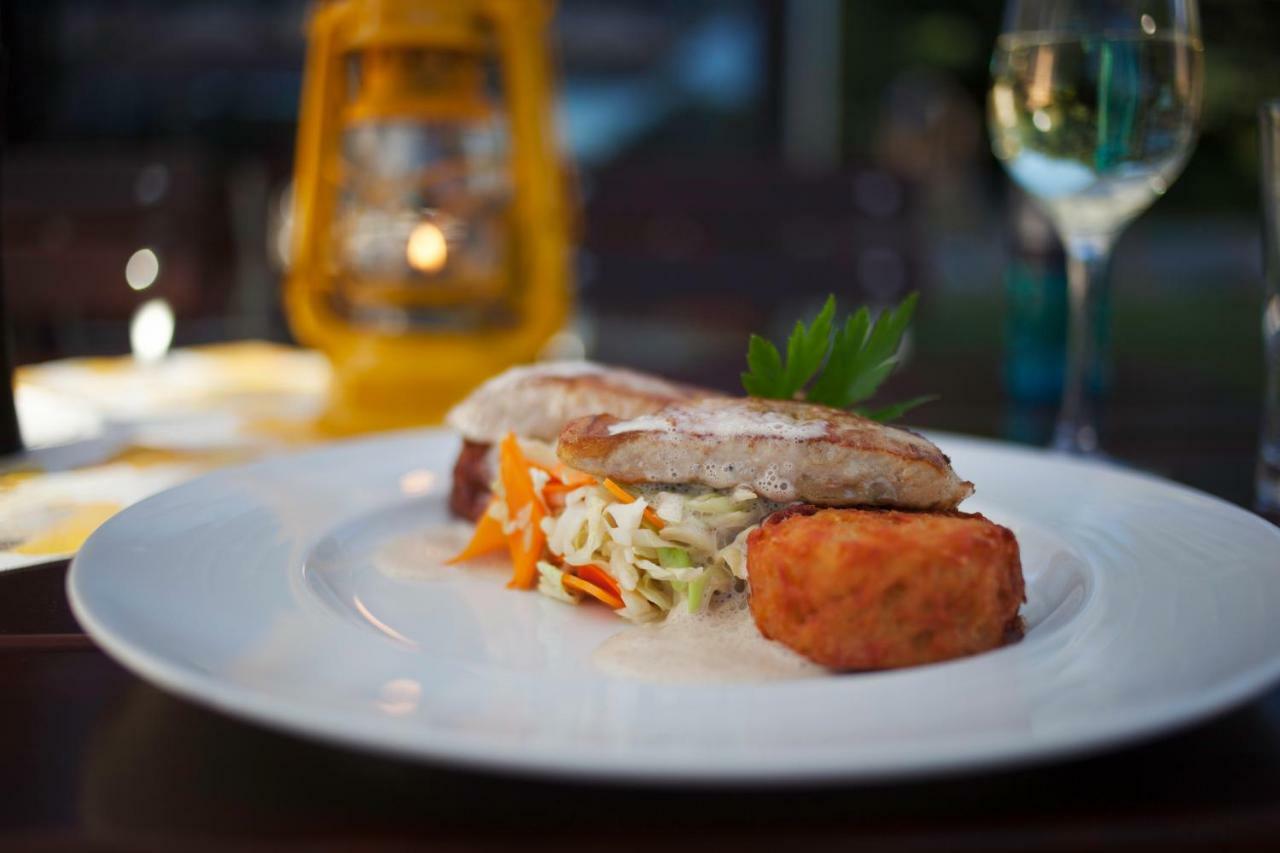 Lokal Genial Pension & Restaurant Beelitz Dış mekan fotoğraf